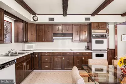 1746 S 13th Street, Philadelphia, PA 19148 - Photo 2