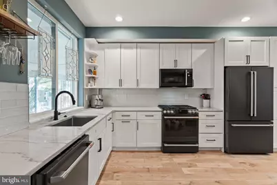 2932 Nicholas Street, Philadelphia, PA 19121 - Photo 12
