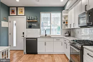 2932 Nicholas St, Philadelphia, PA 19121 - Photo 16