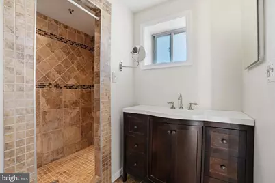 2553 E Norris Street, Philadelphia, PA 19125 - Photo 18