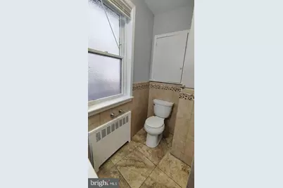523 W Nedro Avenue, Philadelphia, PA 19120 - Photo 8