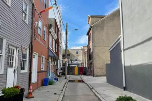 1417 S Philip St, Philadelphia, PA 19147 - Photo 2