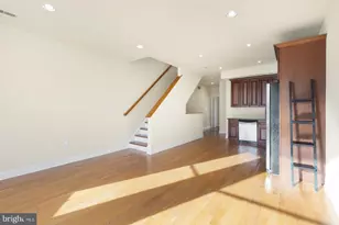 2005 Carpenter St, Philadelphia, PA 19146 - Photo 8
