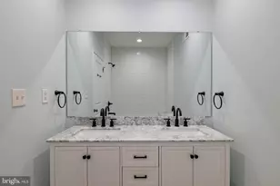726 S Randolph St, Philadelphia, PA 19147 - Photo 18