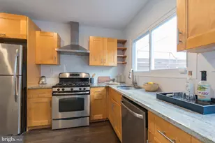 726 S Randolph St, Philadelphia, PA 19147 - Photo 8