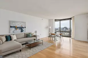 2020 Walnut St, Philadelphia, PA 19103 - Photo 4