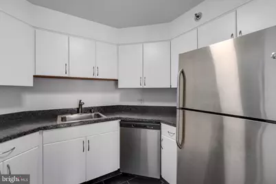 2020 Walnut Street #29J, Philadelphia, PA 19103 - Photo 8