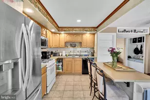 12402 Medford Rd, Philadelphia, PA 19154 - Photo 6