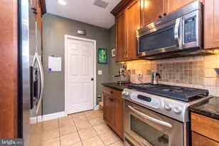 649 Hermitage St, Philadelphia, PA 19128 - Photo 16