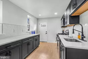 2318 Gaul St, Philadelphia, PA 19125 - Photo 2
