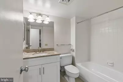 241 S 6th Street #1206C, Philadelphia, PA 19106 - Photo 10
