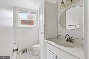 2217 Hoffnagle St, Philadelphia, PA 19152 - Photo 20