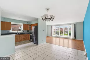 2217 Hoffnagle St, Philadelphia, PA 19152 - Photo 4