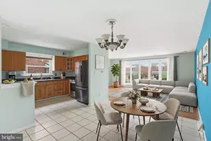 2217 Hoffnagle St, Philadelphia, PA 19152 - Photo 4