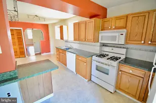 261 Lauriston St, Philadelphia, PA 19128 - Photo 8
