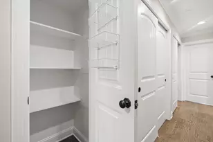 751 N Uber St, Philadelphia, PA 19130 - Photo 8
