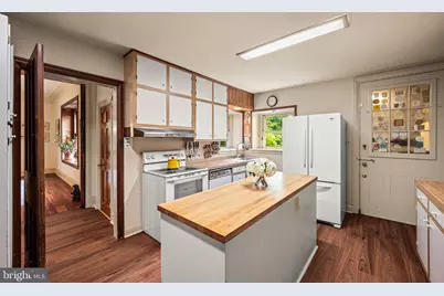 312 E Gowen Avenue, Philadelphia, PA 19119 - Photo 16