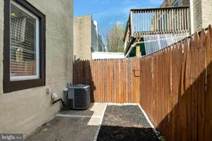2539 Webb St, Philadelphia, PA 19125 - Photo 30