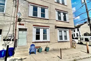 158 Fountain St, Philadelphia, PA 19127 - Photo 1