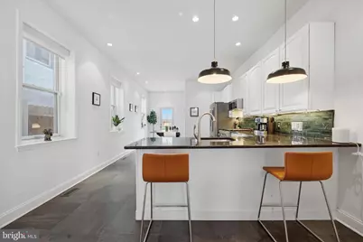752 S 15th Street, Philadelphia, PA 19146 - Photo 6