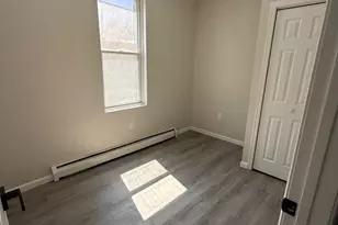 2032 S 22nd St, Philadelphia, PA 19145 - Photo 14