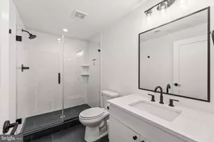3606 Golfview Ln, Philadelphia, PA 19114 - Photo 34