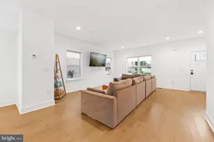 3606 Golfview Ln, Philadelphia, PA 19114 - Photo 8