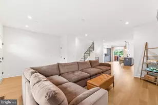 3606 Golfview Ln, Philadelphia, PA 19114 - Photo 6
