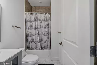 2425 Wharton Street, Philadelphia, PA 19146 - Photo 10