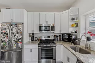 2425 Wharton St, Philadelphia, PA 19146 - Photo 26
