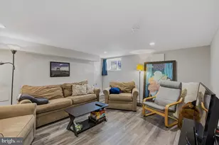 2425 Wharton St, Philadelphia, PA 19146 - Photo 6