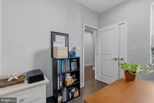 2425 Wharton St, Philadelphia, PA 19146 - Photo 18