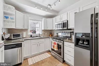 1564 E Berks Street, Philadelphia, PA 19125 - Photo 10