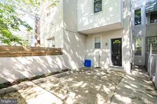 1916 S Lambert St, Philadelphia, PA 19145 - Photo 8