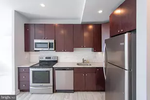 427 Monroe St, Philadelphia, PA 19146 - Photo 2