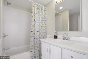 8125 Shawnee St, Philadelphia, PA 19118 - Photo 16