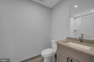 2445 Innovator Wy, Philadelphia, PA 19146 - Photo 10