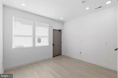 1018 W Orleans Street, Philadelphia, PA 19133 - Photo 2