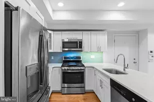 1437 Brown St, Philadelphia, PA 19130 - Photo 12