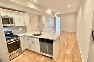 1437 Brown St, Philadelphia, PA 19130 - Photo 2