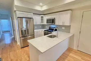 1437 Brown St, Philadelphia, PA 19130 - Photo 2