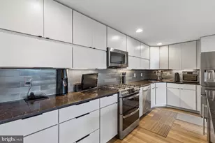 2200 Arch, Philadelphia, PA 19103 - Photo 12
