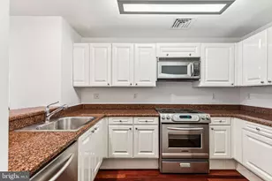 1500 Chestnut St, Philadelphia, PA 19102 - Photo 8