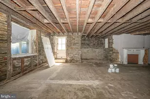35 E Chestnut Hill Ave, Philadelphia, PA 19118 - Photo 18