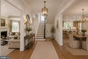 35 E Chestnut Hill Ave, Philadelphia, PA 19118 - Photo 2