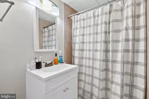 1718 Snyder, Philadelphia, PA 19145 - Photo 30