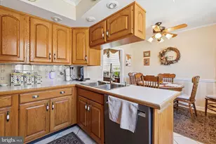7406 Hill Rd, Philadelphia, PA 19128 - Photo 6