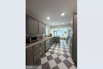 2356 E Norris Street, Philadelphia, PA 19125 - Photo 8