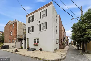 941 Montrose St, Philadelphia, PA 19147 - Photo 2
