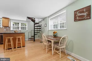 941 Montrose St, Philadelphia, PA 19147 - Photo 4